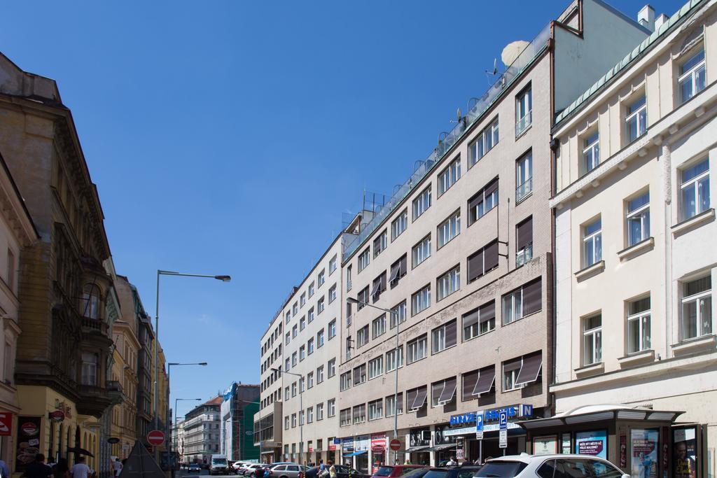 Jt's Opletalova Str. Apartment